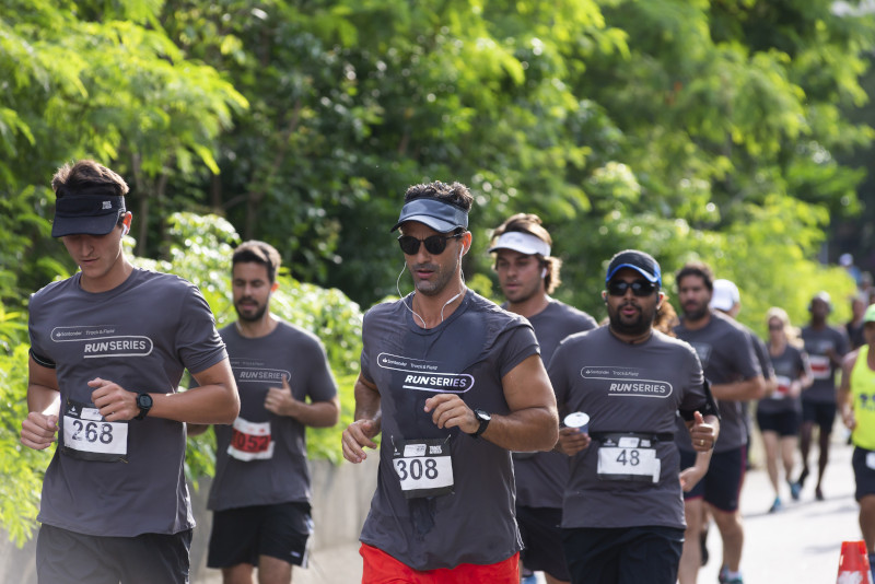 Shopping Iguatemi Ribeirão Preto recebe Santander Track&Field Run Series 