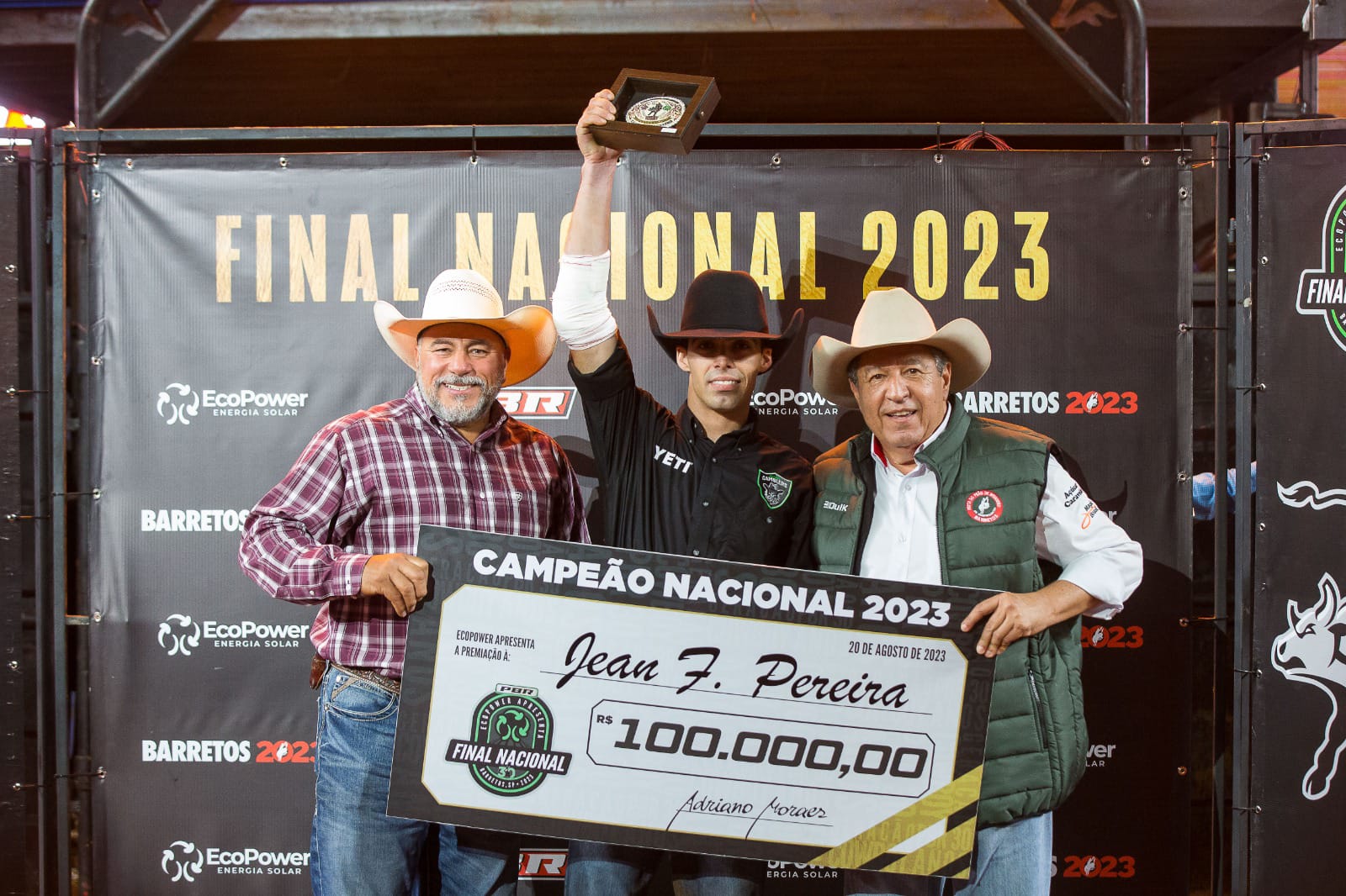  Festa do Peão de Barretos: goiano Jean Pereira é o campeão brasileiro da PBR