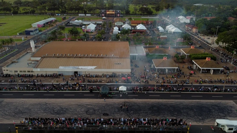 Maratona de shows de pop e rock e manobras radicais agitam Barretos neste final de semana