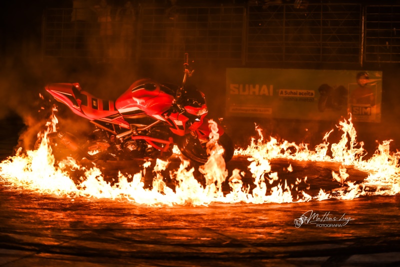 Shows, concurso, moto tour e acrobacias estão entre as atrações deste sábado no Barretos Mo