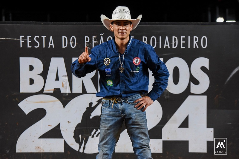 Mexicano Álvaro Alvarez lidera montarias do 31º Barretos International Rodeo