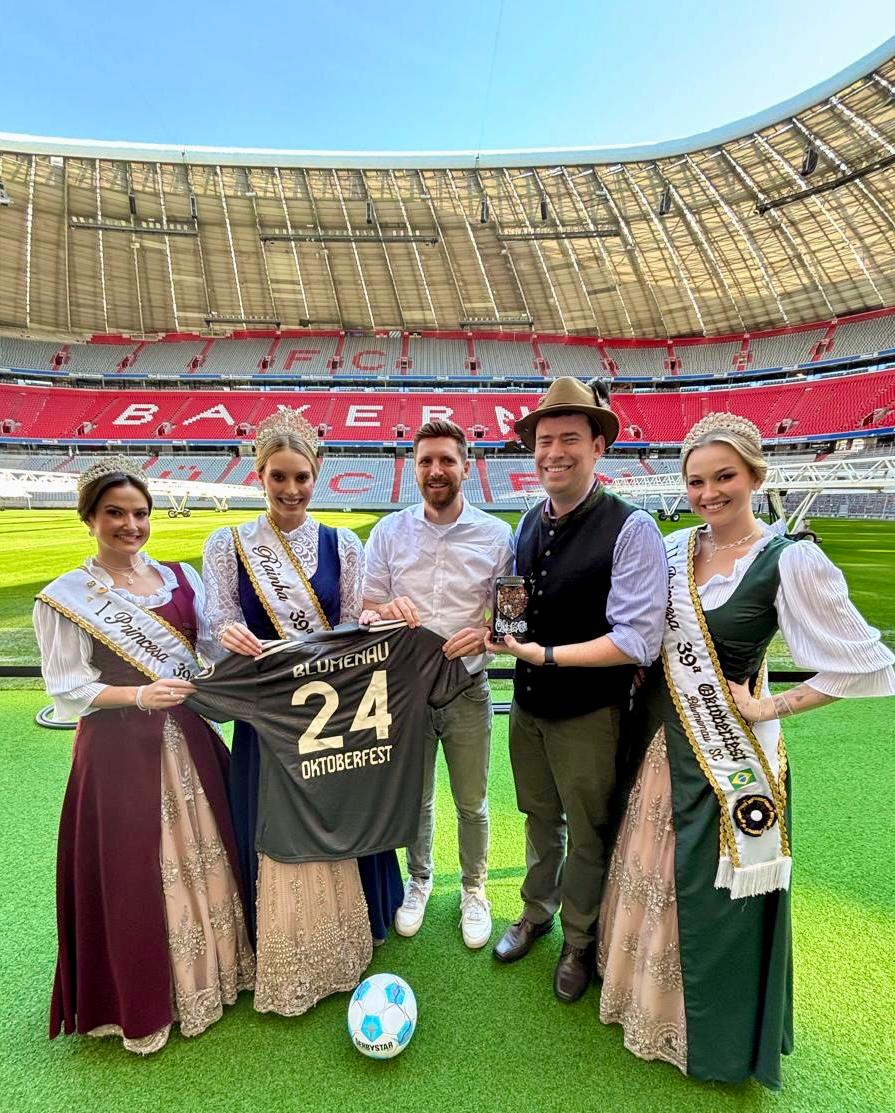 A BUNDESLIGA SE UNE À OKTOBERFEST BLUMENAU PARA CELEBRAR A CULTURA ALEMÃ NO BRASIL