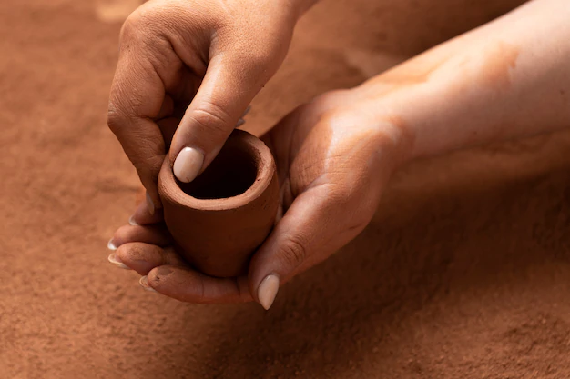 Xícaras de cerâmica enriquecem o ritual degustação do café